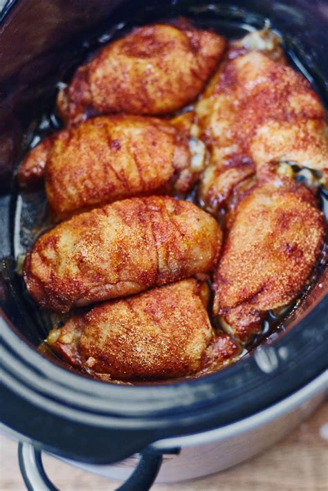 How long does it take to cook chicken in slow cooker?